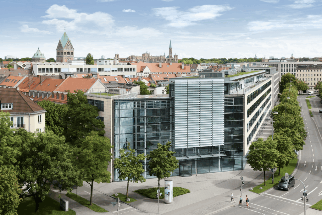 Karl-Scharnagl-Ring 10